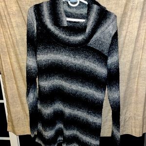 Cowl neck sweater size large EUC by Brittany Black